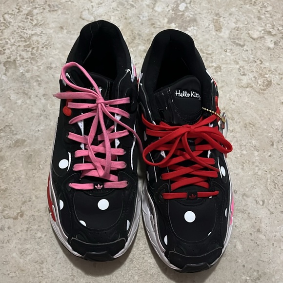 Adidas Hello Kitty Astir Size 7 Women’s Sneaker Shoe Limited Edition Black - Picture 2 of 8